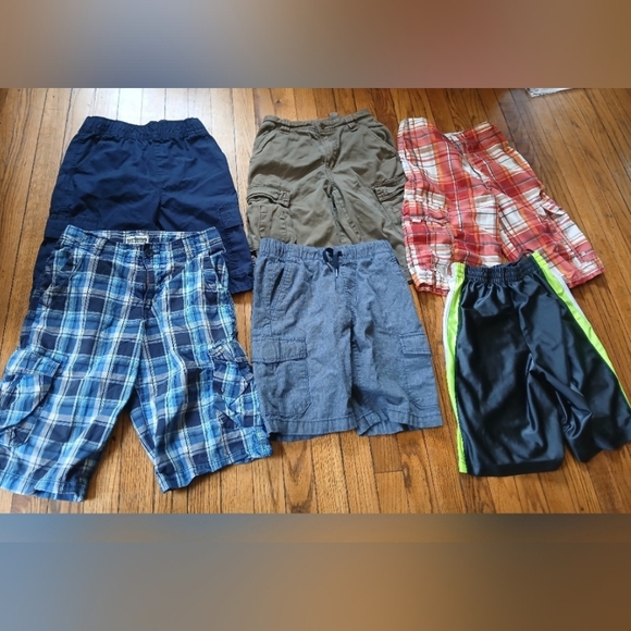 Youth Boys - 9pc Assorted Shorts and Tshirt Bundle. Size Large (10-12) - Picture 6 of 12